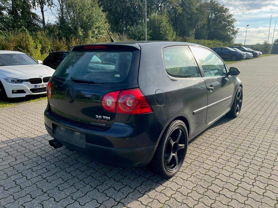 VW Golf V 2,0 TDi 140 Trendline DSG 3d