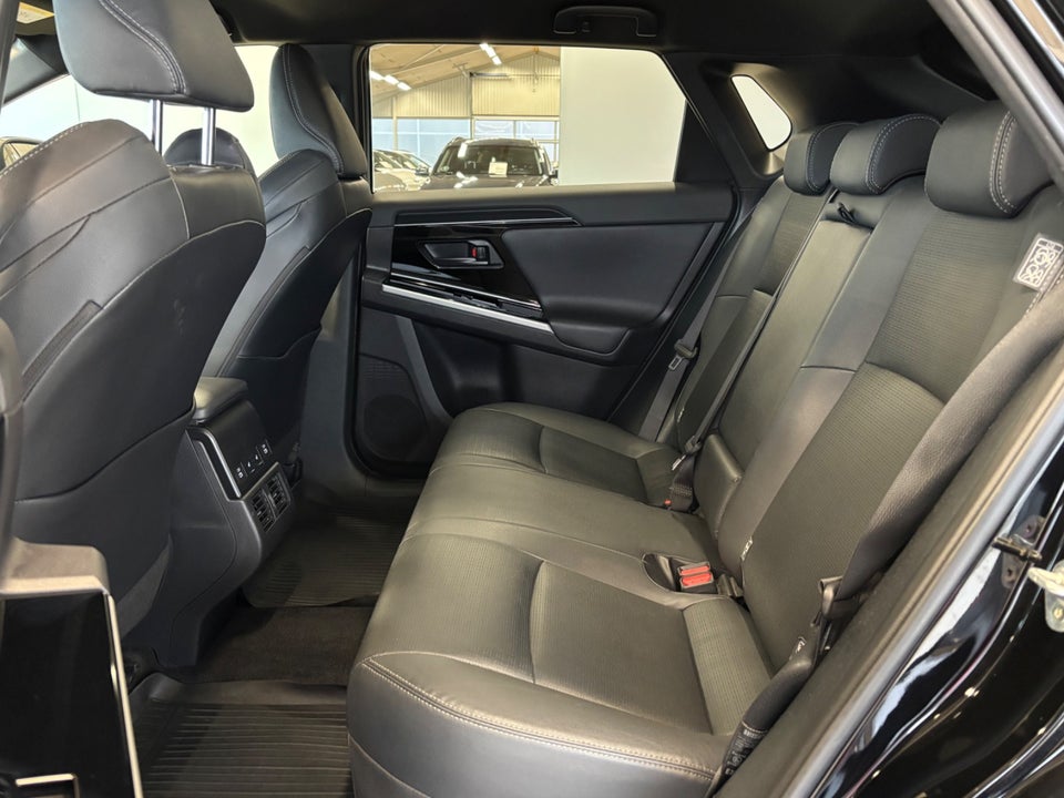 Toyota bZ4X Executive 5d