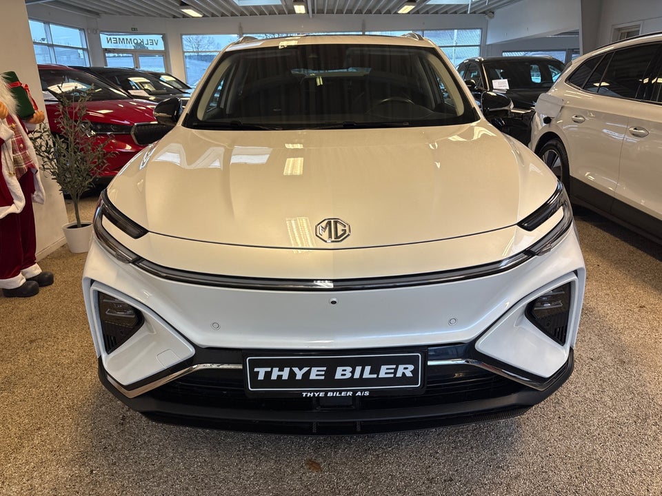 MG Marvel R Luxury 5d