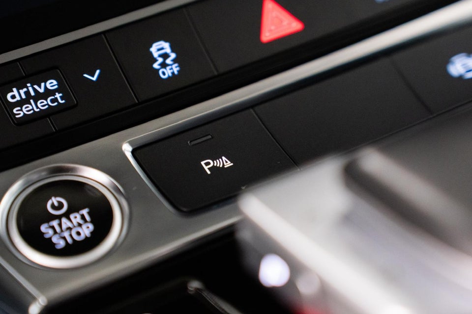 Audi e-tron 50 quattro 5d