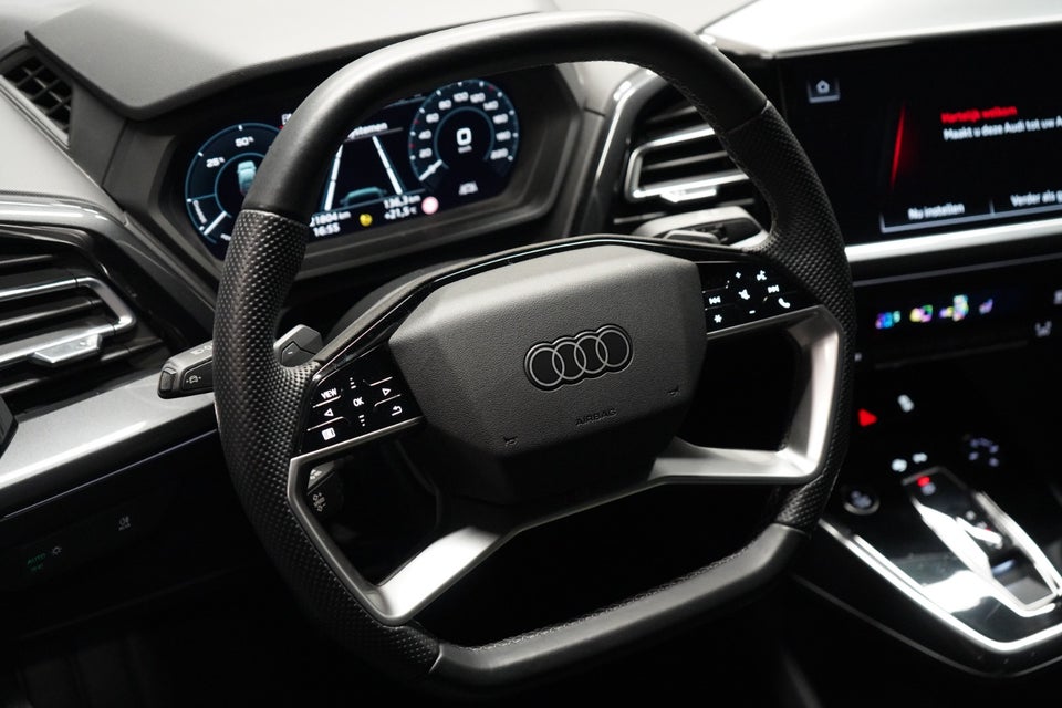 Audi Q4 e-tron 35 S-line Sportback 5d