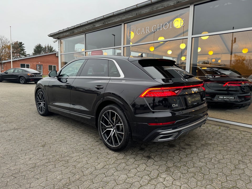 Audi Q8 50 TDi quattro Tiptr. 5d