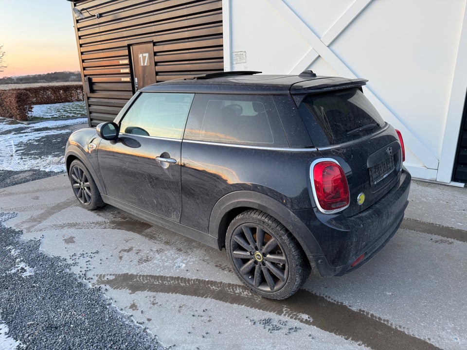 MINI Cooper SE Maximise 3d