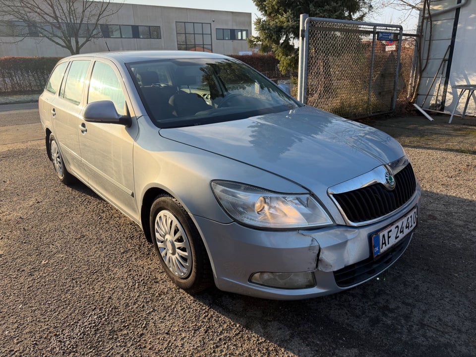 Skoda Octavia 1,6 TDi 105 GreenLine Combi 5d