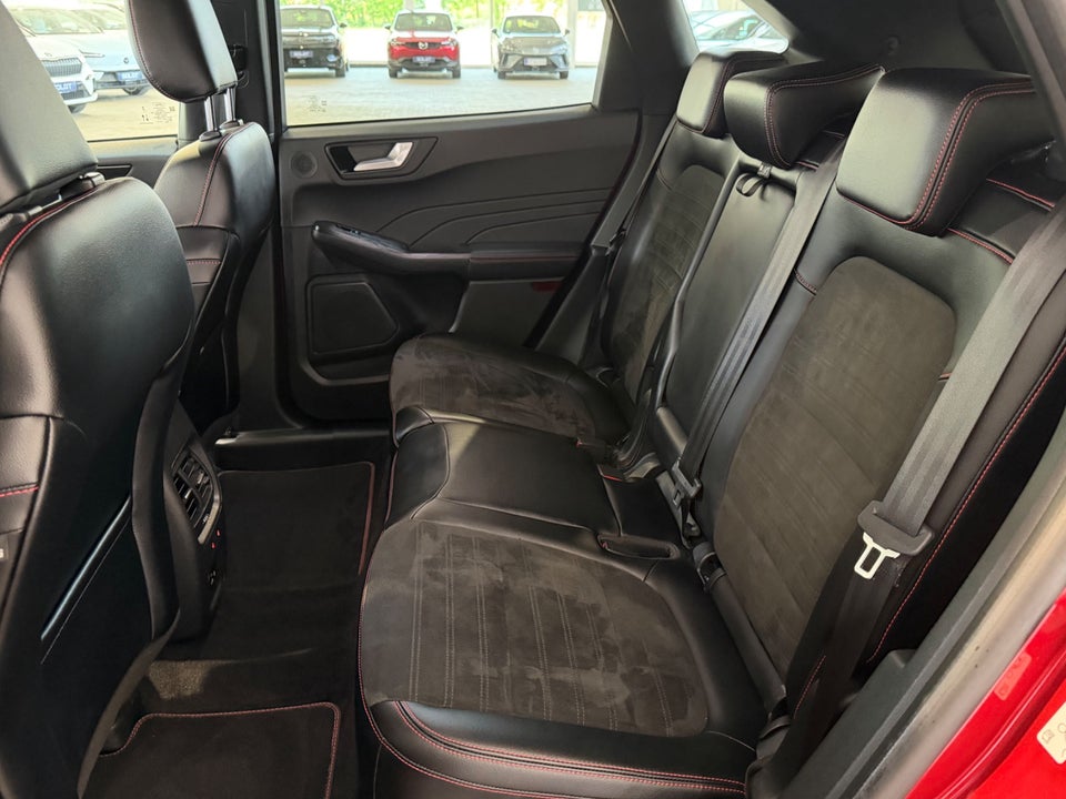 Ford Kuga 2,5 PHEV ST-Line X CVT 5d