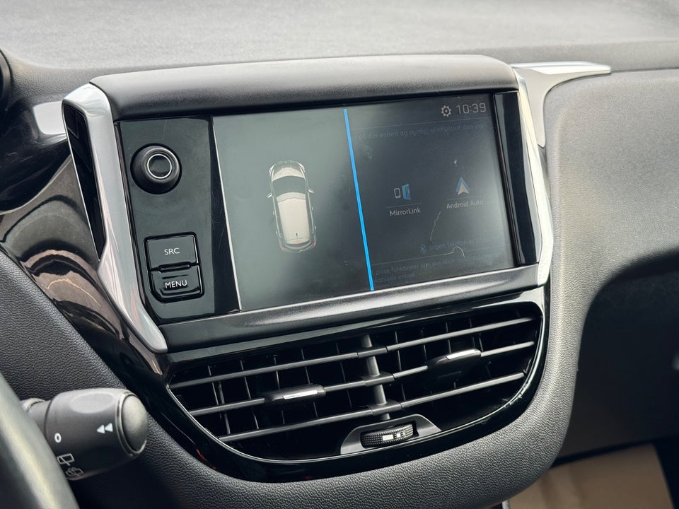 Peugeot 208 1,5 BlueHDi 100 Signature Sky 5d