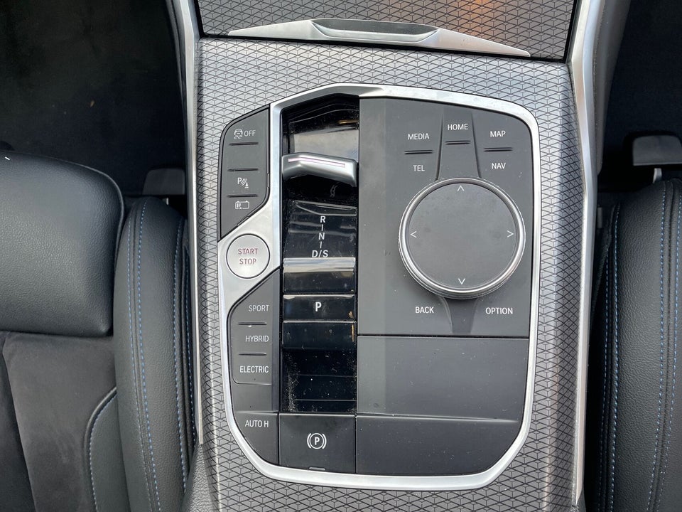 BMW 330e 2,0 Touring M-Sport aut. 5d