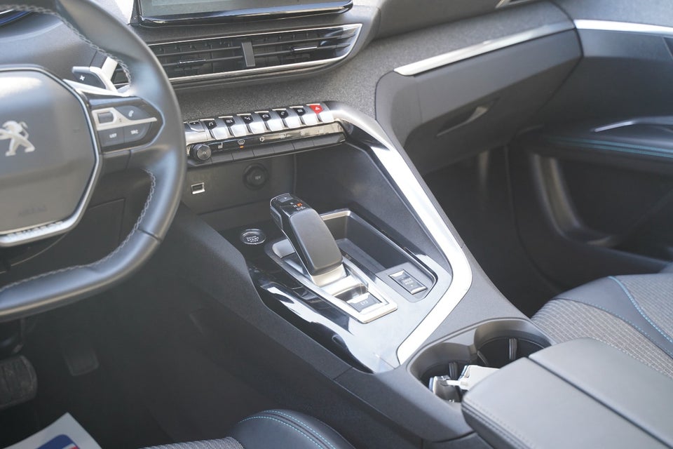 Peugeot 3008 1,6 Hybrid Allure Pack EAT8 5d