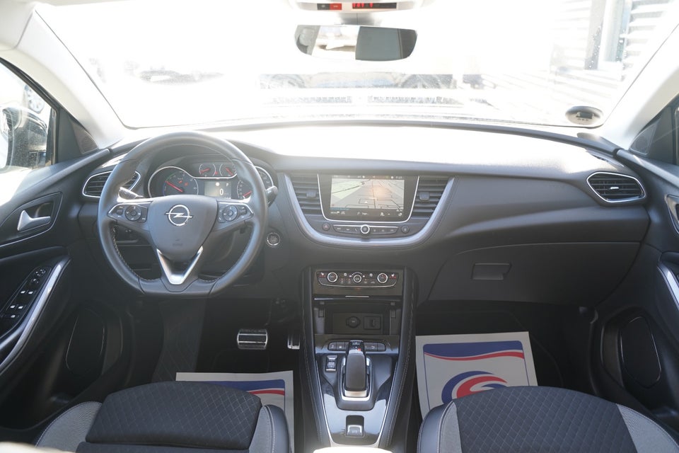Opel Grandland X 1,6 Hybrid Ultimate aut. 5d