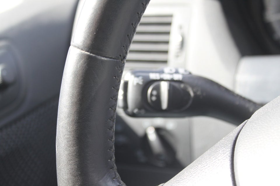 Skoda Fabia 1,4 16V 75 Ambiente Combi 5d