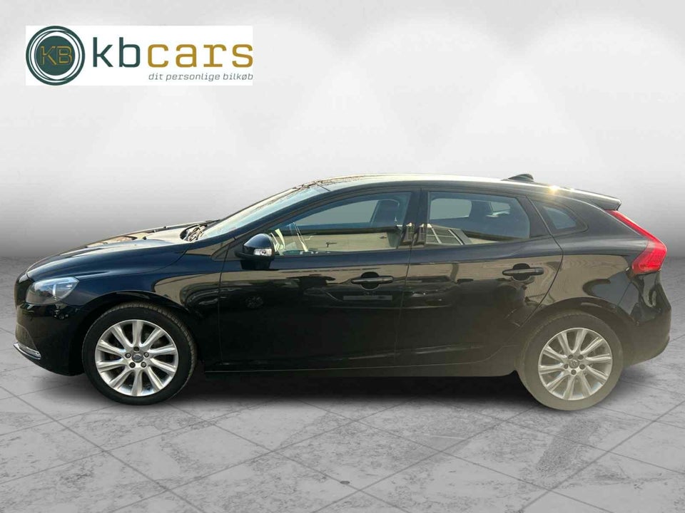 Volvo V40 1,6 D2 115 Kinetic aut. 5d
