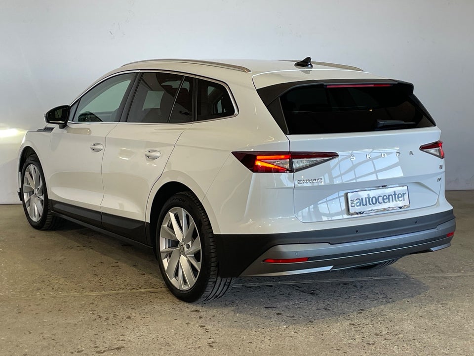 Skoda Enyaq 80 iV Plus Loft 5d