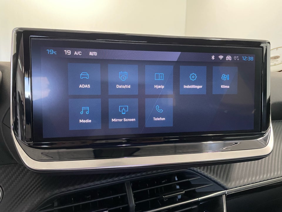 Peugeot 2008 1,2 PureTech 130 Allure EAT8 5d