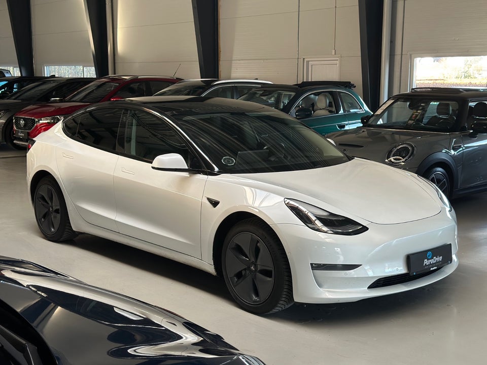 Tesla Model 3 Long Range AWD 4d