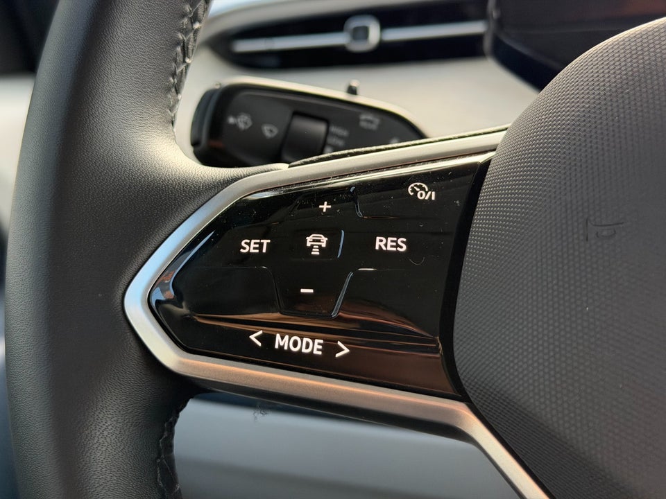 VW ID.Buzz 77 Pro SWB 5d