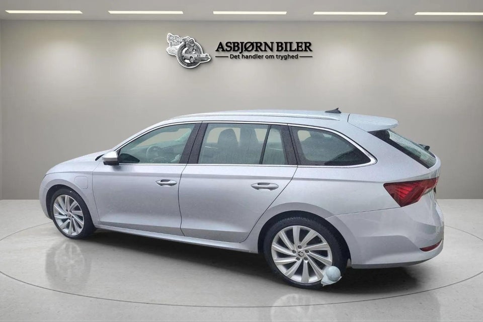 Skoda Octavia 1,4 TSi iV Plus Combi DSG 5d