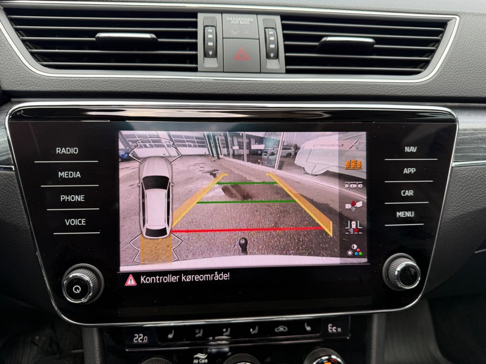 Skoda Superb 1,4 TSi iV Business Executive Combi DSG 5d