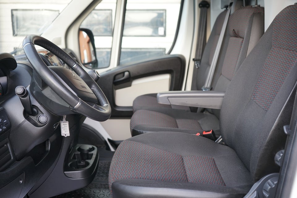 Peugeot Boxer 335 2,0 BlueHDi 130 L3H2