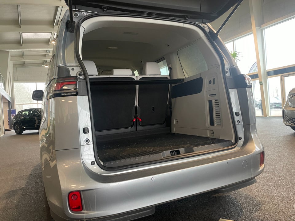 VW ID.Buzz 77 Pro Design SWB 5d