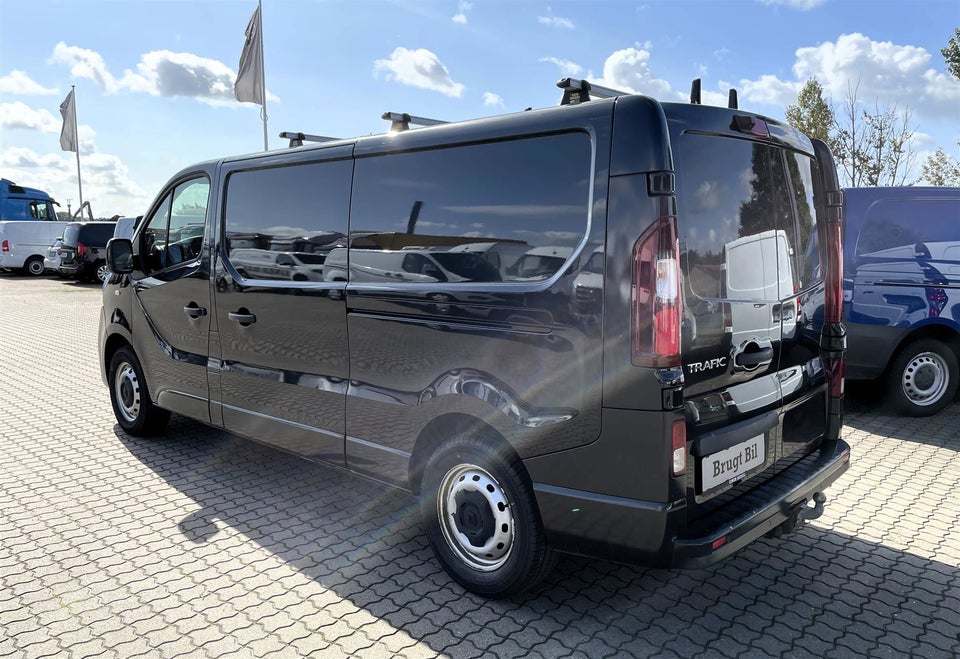 Renault Trafic T29 2,0 dCi 145 L2H1