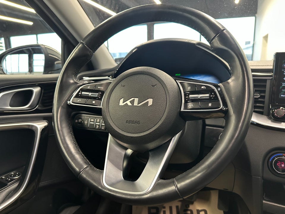 Kia Ceed 1,6 PHEV Upgrade Premium SW DCT 5d