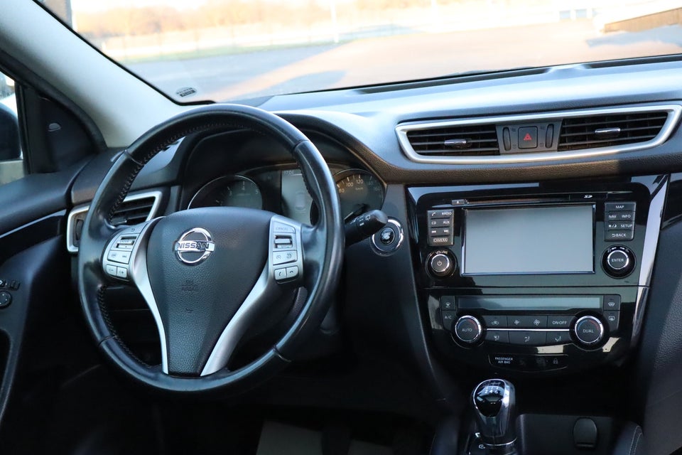 Nissan Qashqai 1,2 Dig-T 115 Tekna 5d