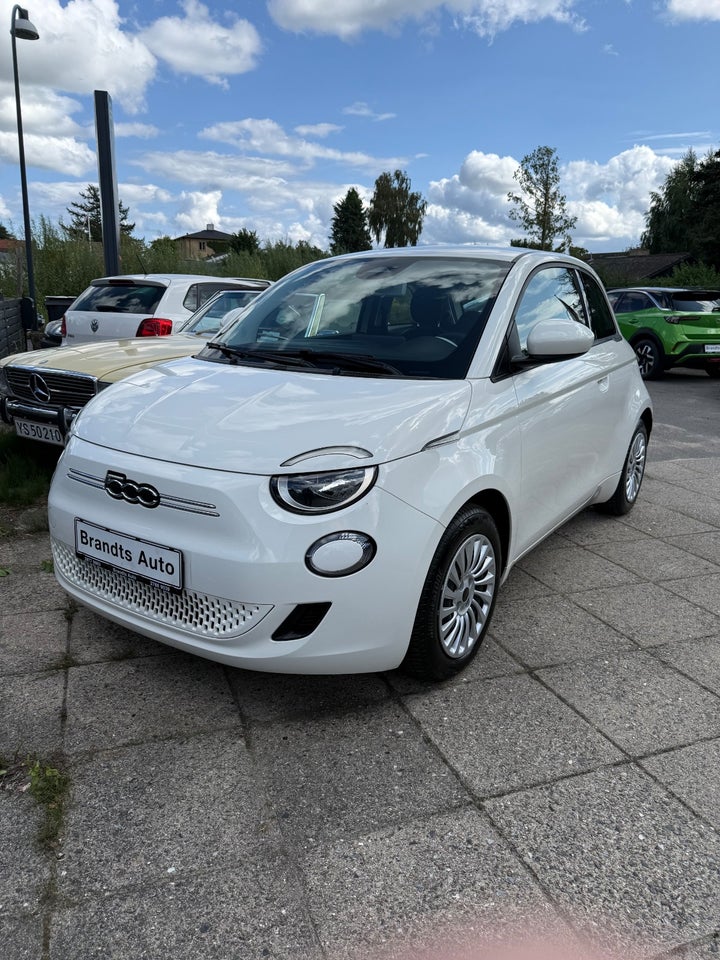 Fiat 500e 42 Icon 3d