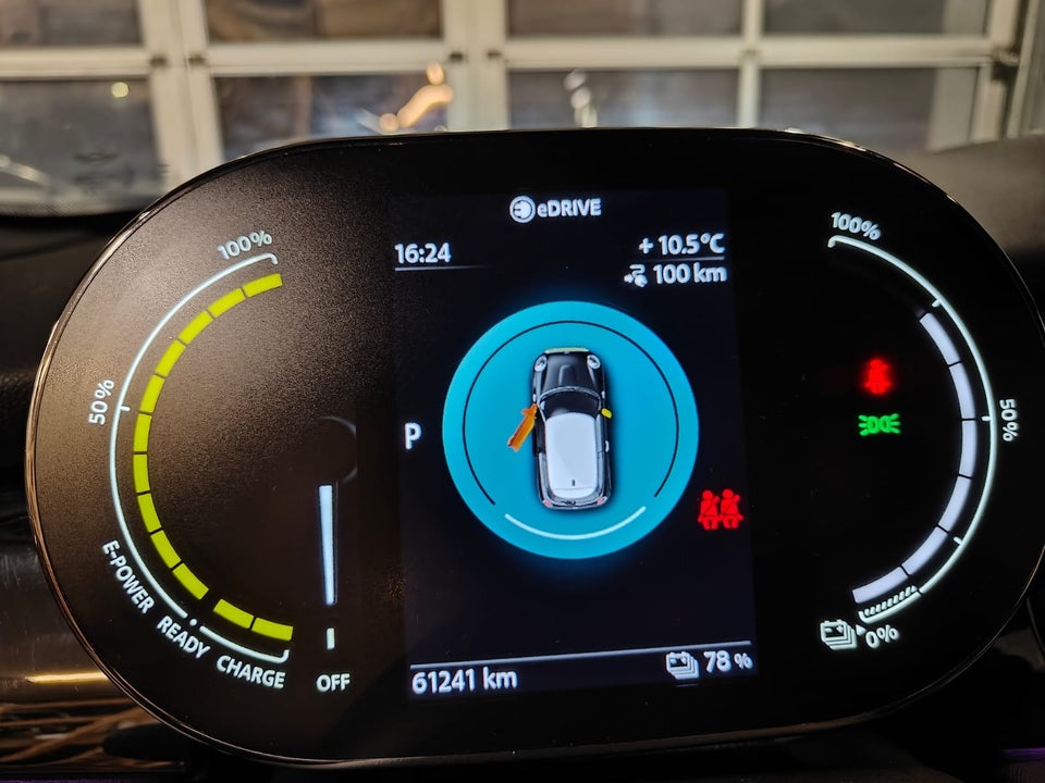 MINI Cooper SE Essential 3d