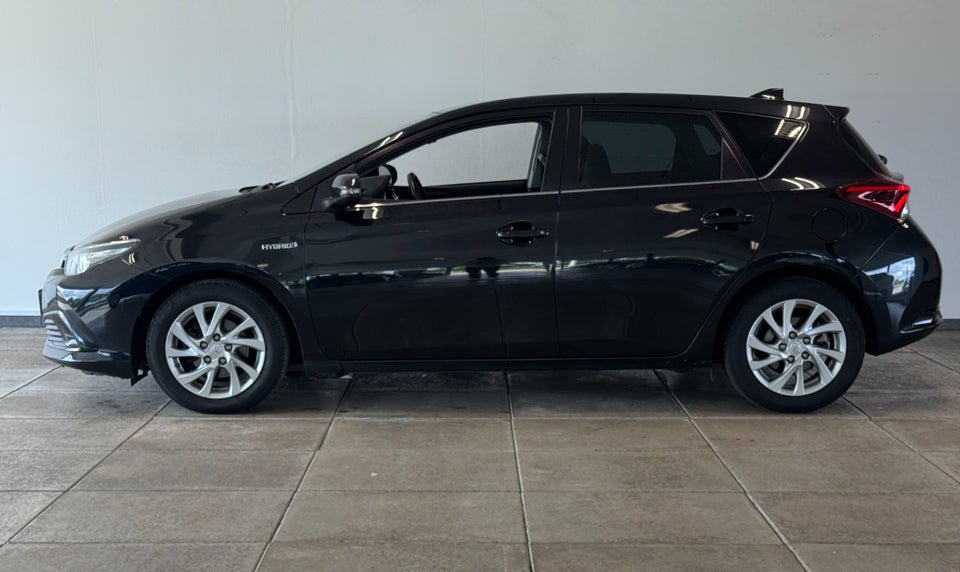 Toyota Auris 1,8 Hybrid H2 Comfort CVT 5d