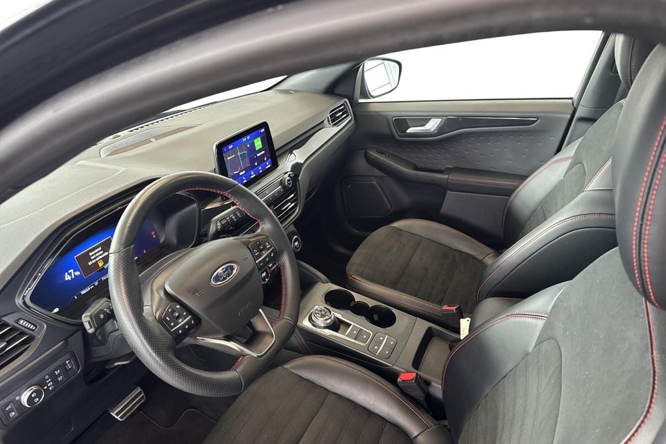 Ford Kuga 2,5 PHEV ST-Line X CVT 5d