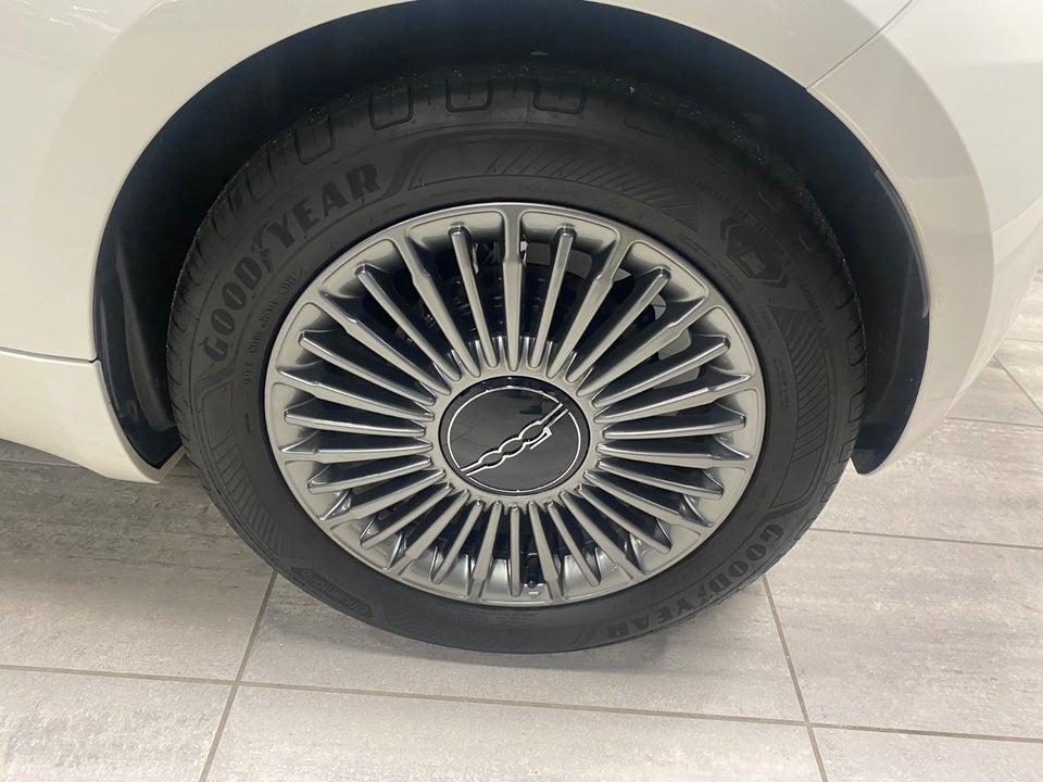 Fiat 500e 42 Icon Cabrio 2d