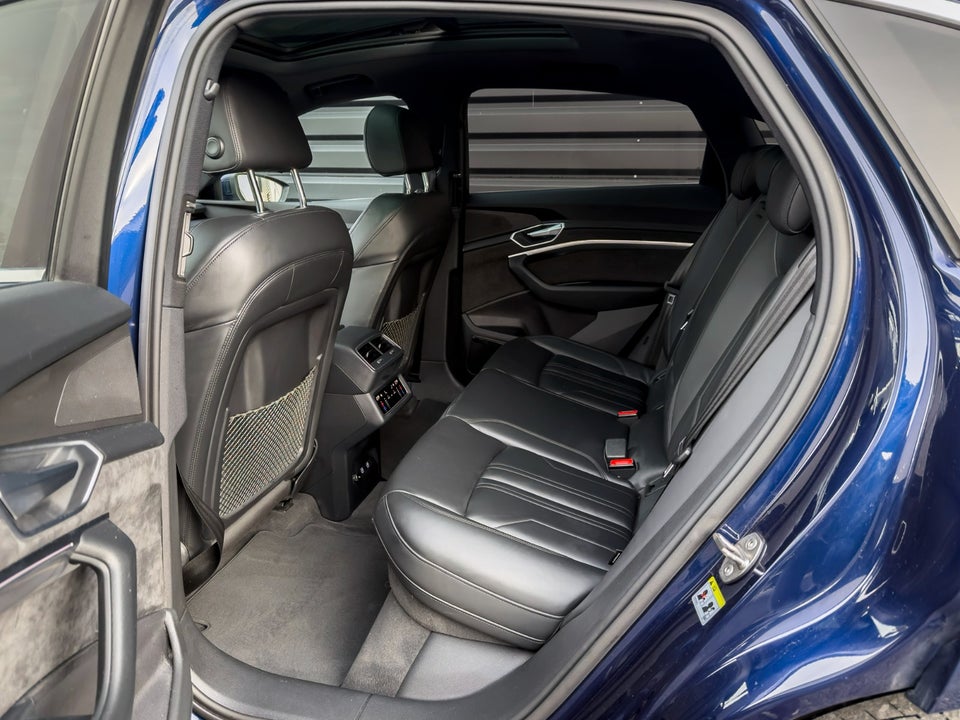 Audi e-tron 55 S-line Sportback quattro 5d