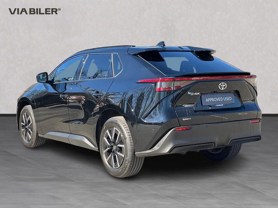 Toyota bZ4X 73 Executive 5d