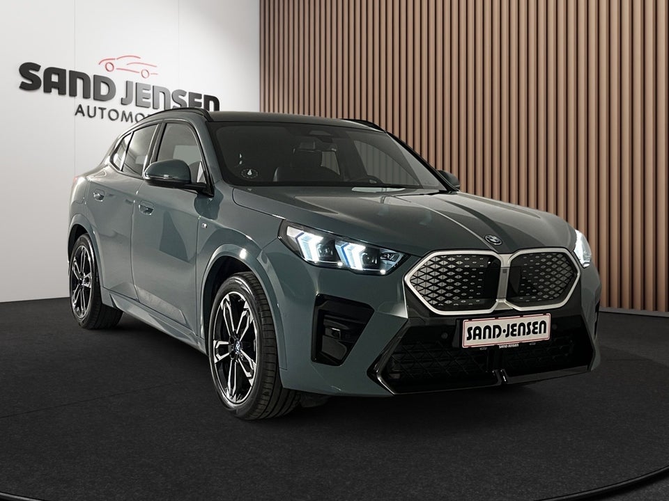 BMW iX2 xDrive30 M-Sport Premium 5d