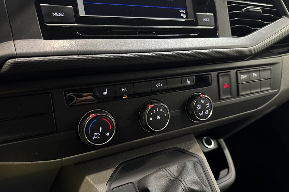 VW Transporter 2,0 TDi 150 Kassevogn DSG lang