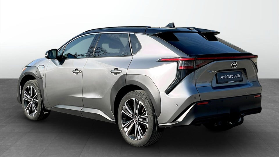 Toyota bZ4X Executive 5d