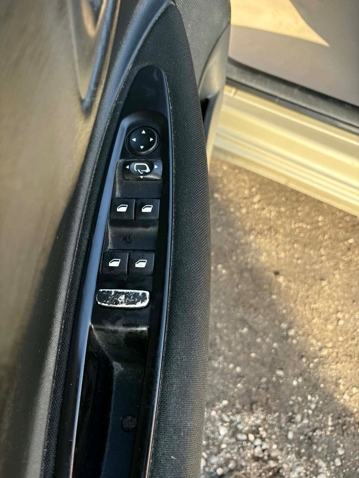 Citroën C4 1,6 HDi 5d