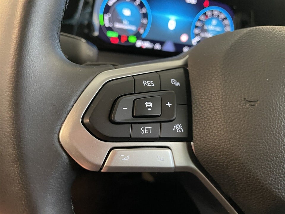 VW Golf VIII 1,4 eHybrid DSG 5d