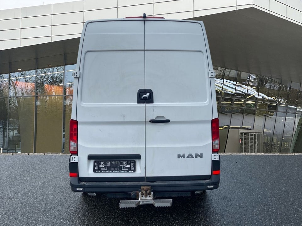 MAN TGE 2,0 3.180 Kassevogn L3H3 aut. FWD