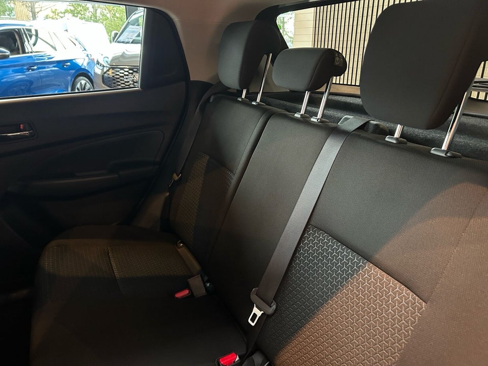 Suzuki Swift 1,2 mHybrid Exclusive CVT 5d