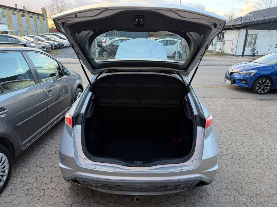 Honda Civic 1,8 Sport 5d