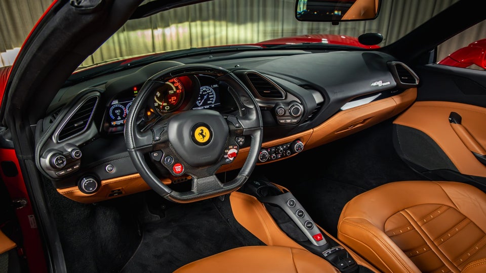 Ferrari 488 Spider 3,9 DCT 2d