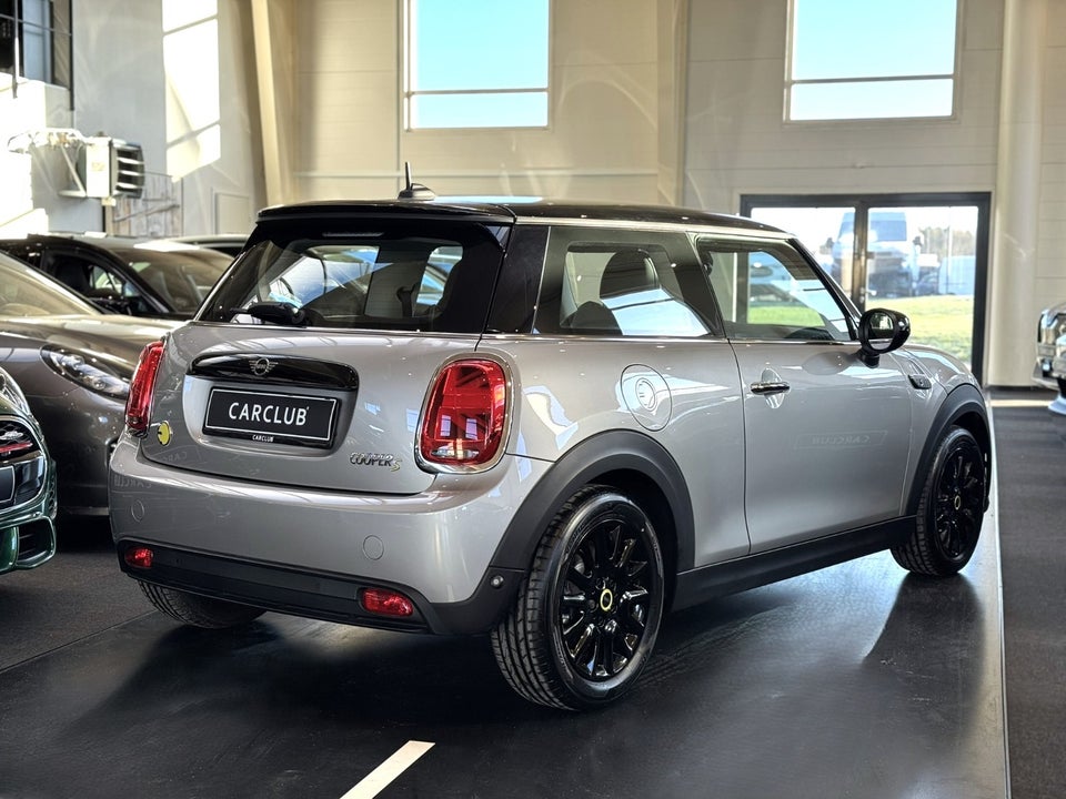 MINI Cooper SE Classic Trim 3d