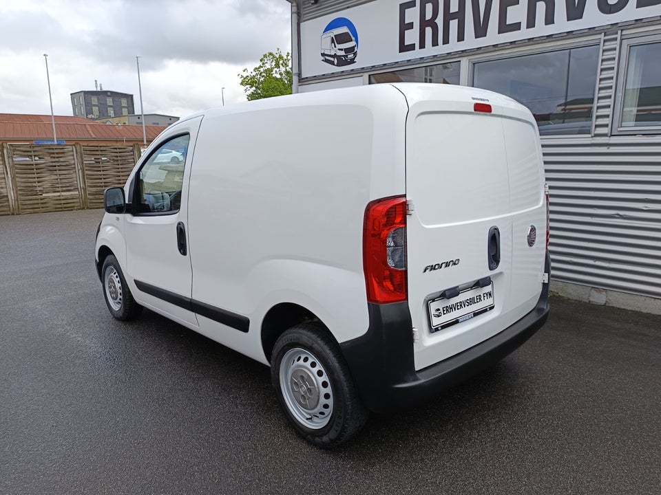 Fiat Fiorino 1,3 MJT 75 Professional MTA Van 5d