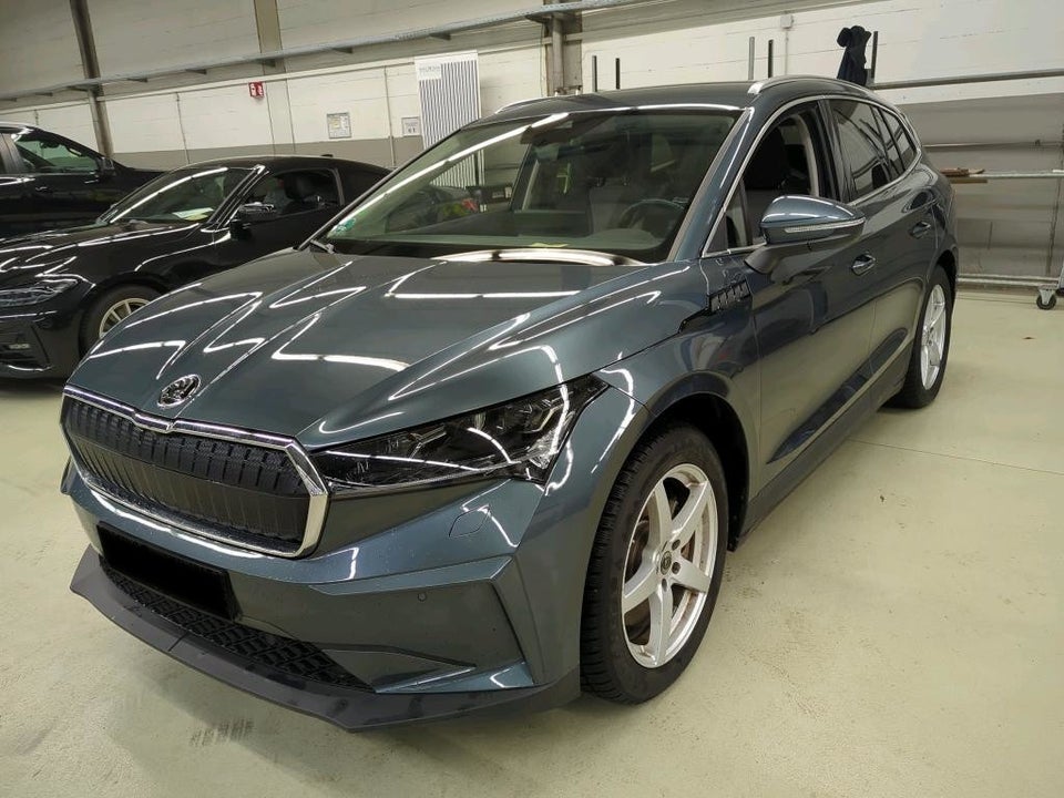 Skoda Enyaq 80 iV Plus Lodge 5d