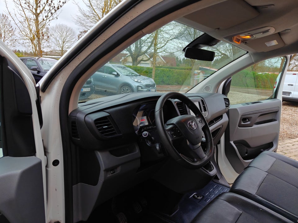 Toyota ProAce 2,0 D 120 Long Comfort 6d