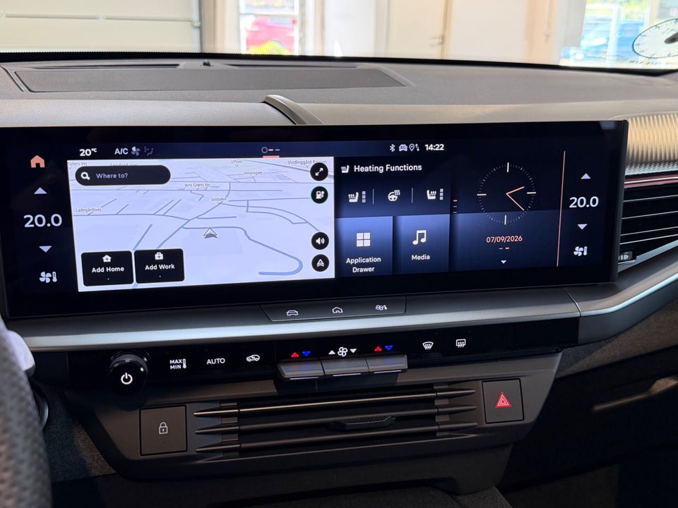 Opel Grandland-e 73 GS Sky 5d