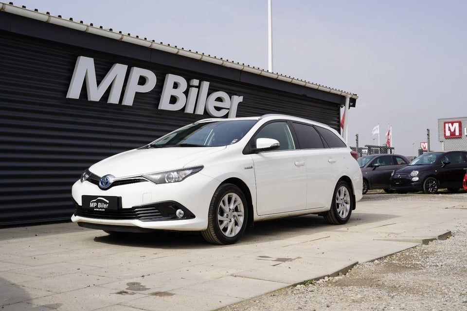 Toyota Auris 1,8 Hybrid H2 Touring Sports CVT 5d