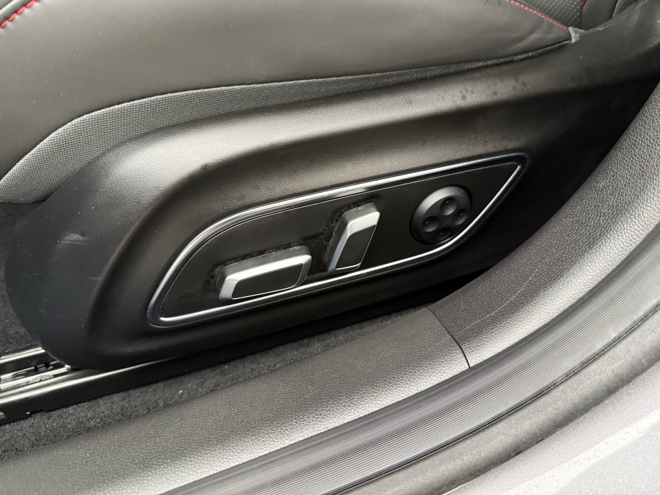 Xpeng P7 Long Range 4d