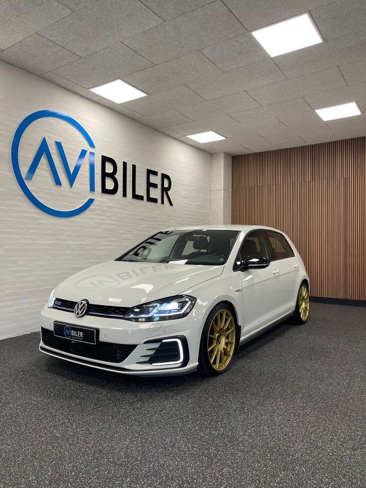 VW Golf VII 1,4 GTE DSG 5d